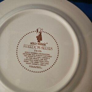 Holly Hobbie 1976 Freedom Series Plate Lot of Loving Quilt bonnet